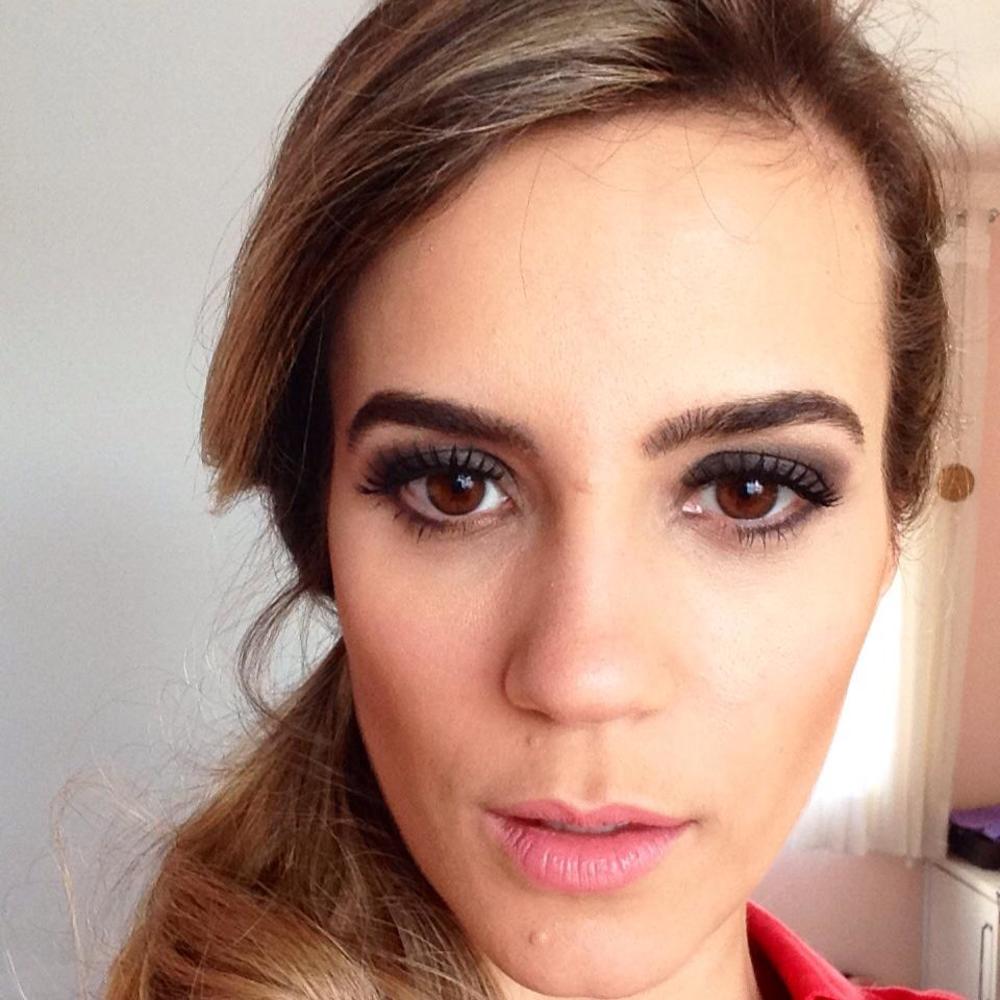 Meet your Posher, Daniela